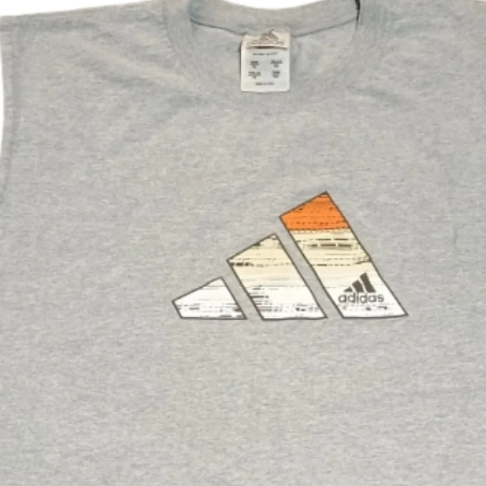 Adidas Gray T-Shirt - Picture 3 of 3